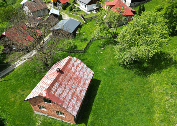 Na predaj, pozemok so starším domom, Staškov