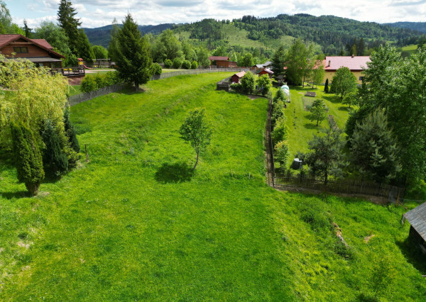 Na predaj, pozemok so starším domom, Staškov