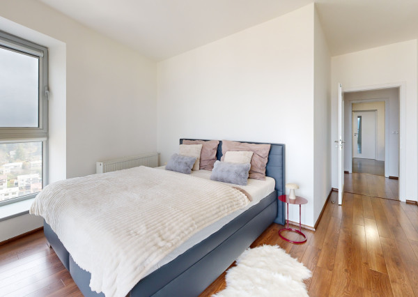 Prenájom, nadštandardný 4-izbový byt Žilina, RES group