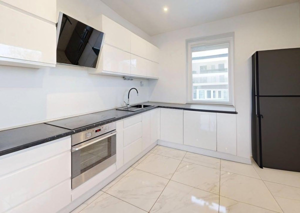 Na predaj, Rodinný dom, 959 m2 pozemok, Ivančiná