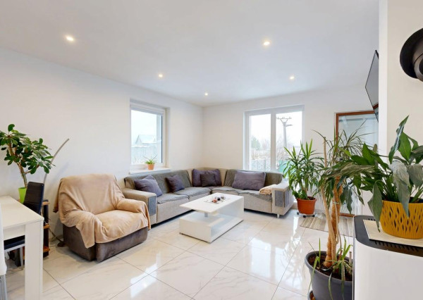 Na predaj, Rodinný dom, 959 m2 pozemok, Ivančiná