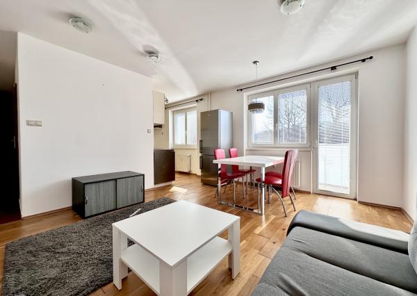 Na prenájom, 2 izbový byt, Hviezdoslavova, Čadca