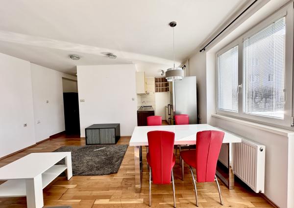 Na prenájom, 2 izbový byt, Hviezdoslavova, Čadca