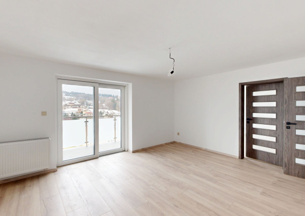 Na predaj, 3 izbový byt s terasou, Čadca – Rieka