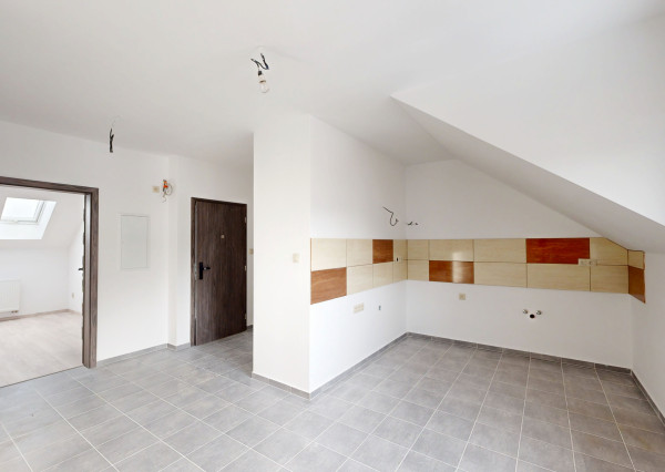 Na predaj, 3 izbový byt s terasou, Čadca – Rieka