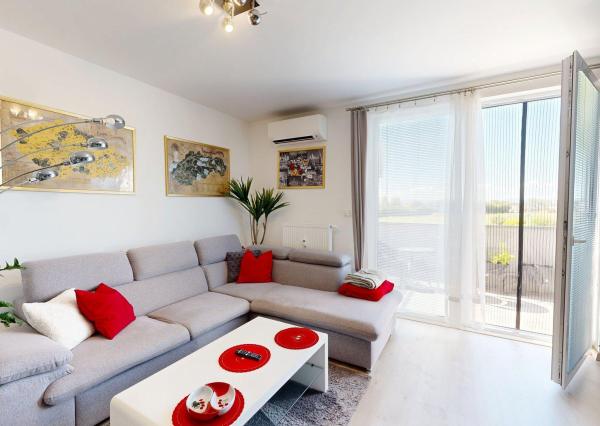 Na predaj, 5i rodinný dom, Rosina 520 m2, pred kolaudáciou