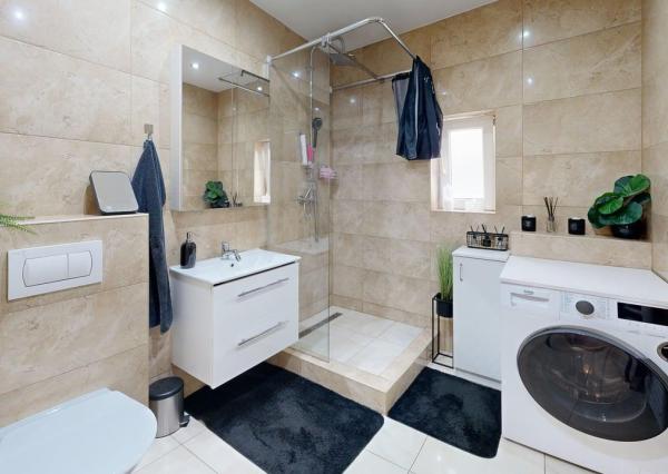 Na predaj, Rodinný dom, Rosina, 6 izieb, 400 m2, RES GROUP