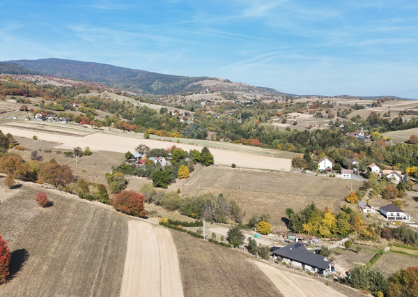Slnečný stavebný pozemok 1201 m2, Hriňová - Krivec