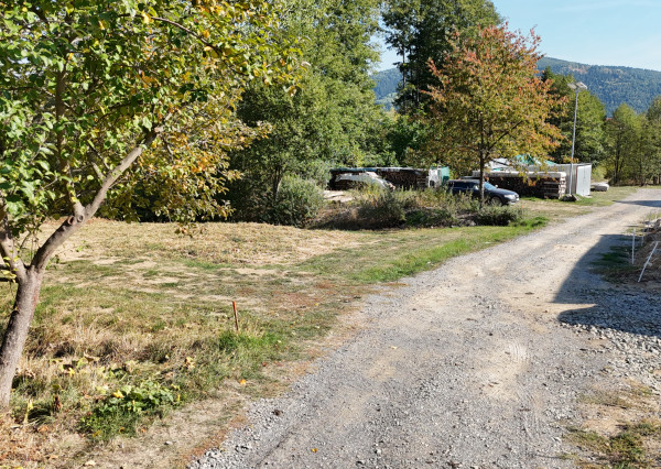 Slnečný stavebný pozemok 1201 m2, Hriňová - Krivec
