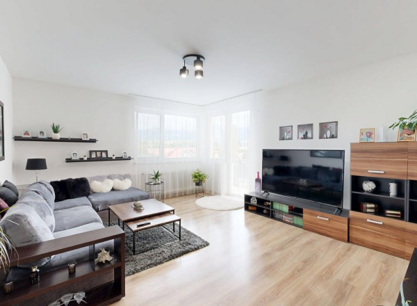 Na predaj, Rodinný dom, Rosina, 6 izieb, 400 m2, RES GROUP