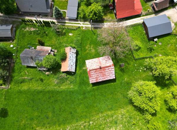 Na predaj, pozemok so starším domom, Staškov