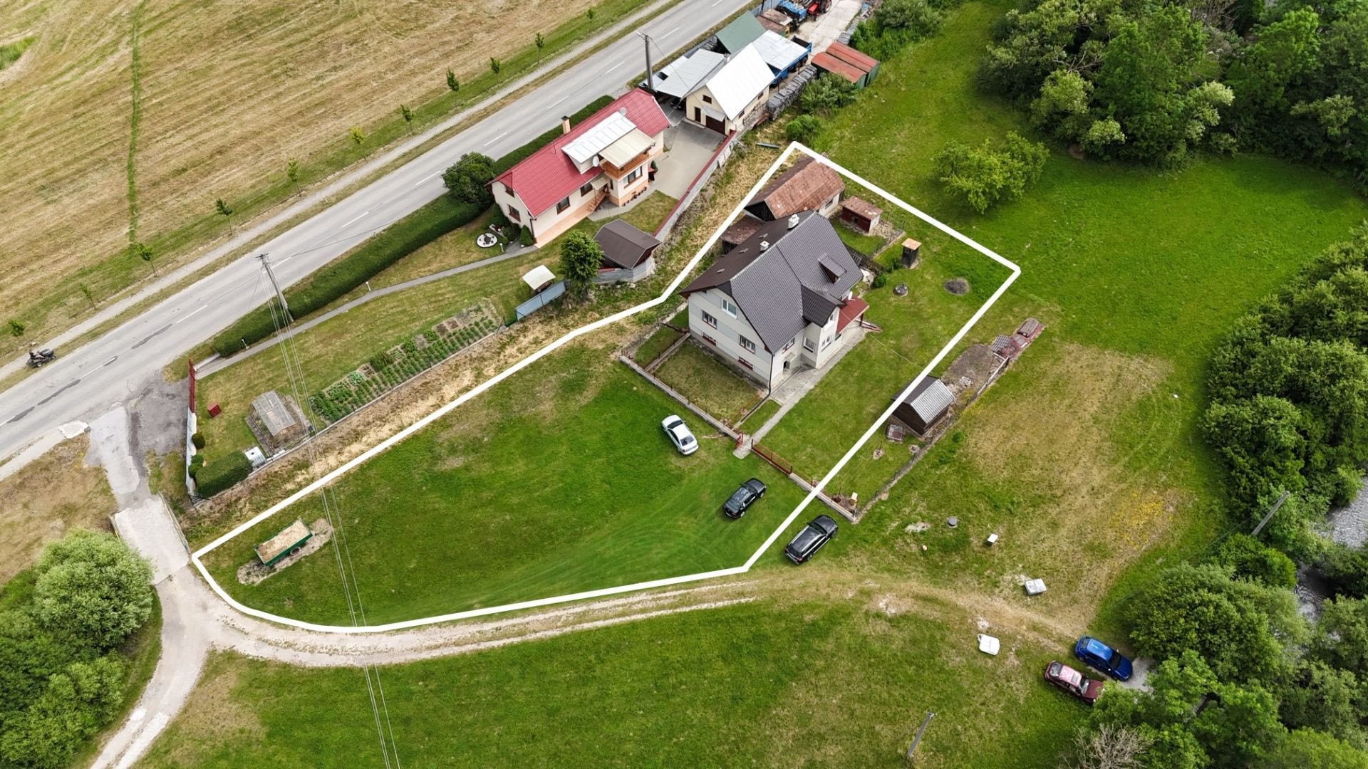 Na predaj, rodinný dom so 7 izbami, 1573 m2 Pozemok, Dubové