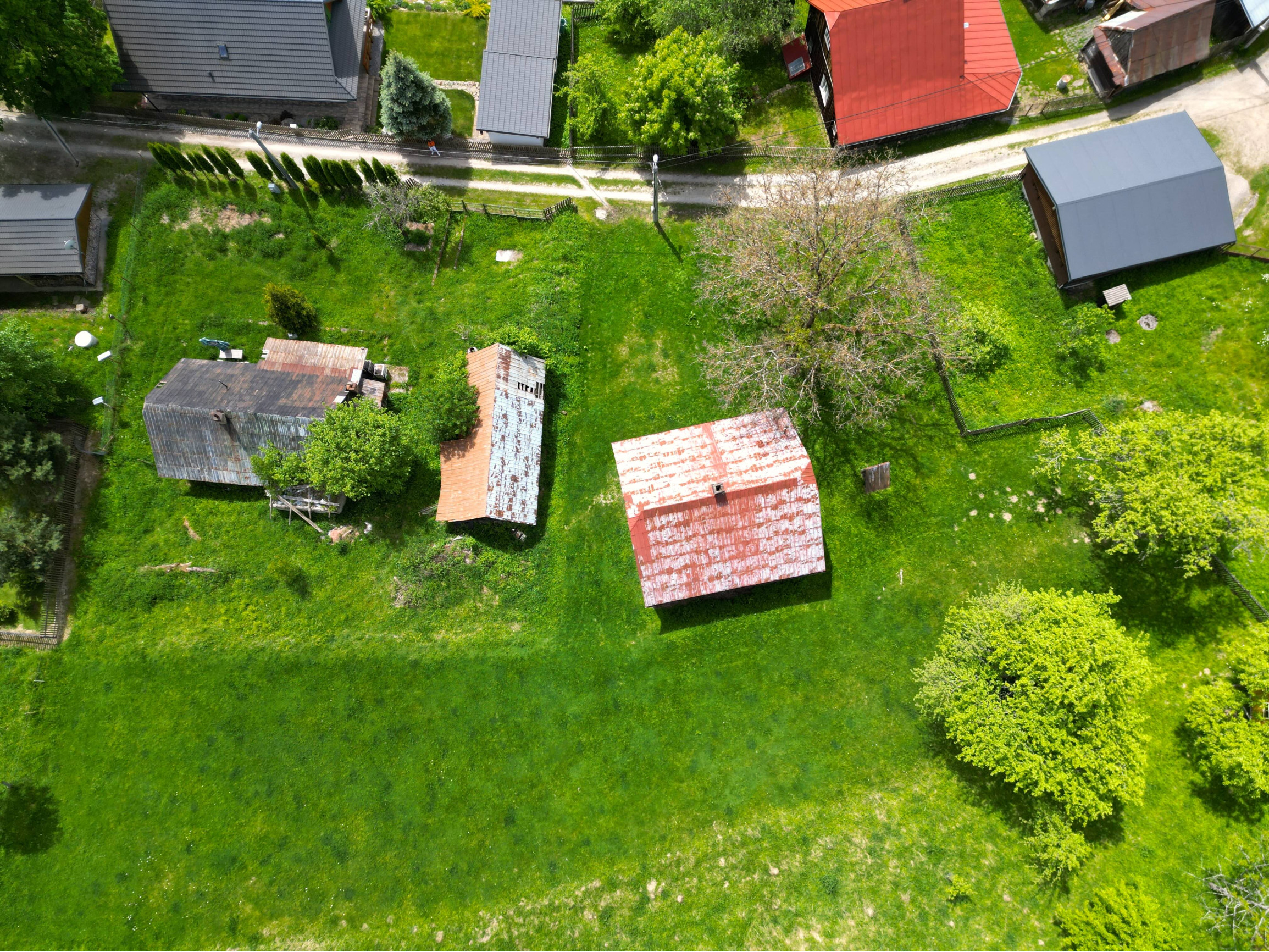 Na predaj, pozemok so starším domom, Staškov