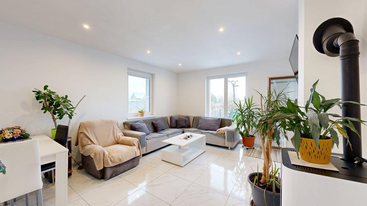 Na predaj, Rodinný dom, 959 m2 pozemok, Ivančiná