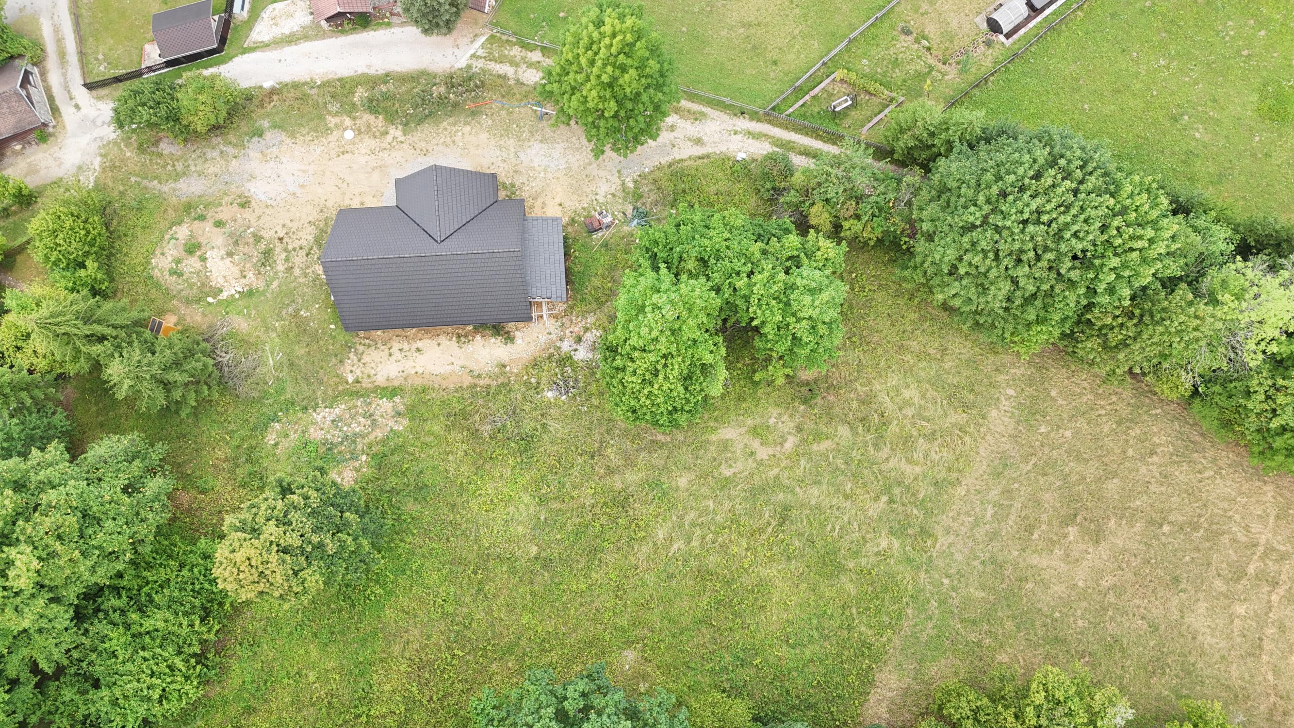 Na predaj, stavebný pozemok 1297 m2, Čremošné, RES GROUP